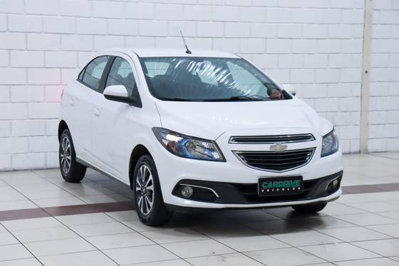 CHEVROLET ONIX 1.4 MPFI LTZ 8V FLEX 4P AUTOMÁTICO CHEVROLET ONIX 1.4 MPFI LTZ 8V FLEX 4P AUTOMÁTICO